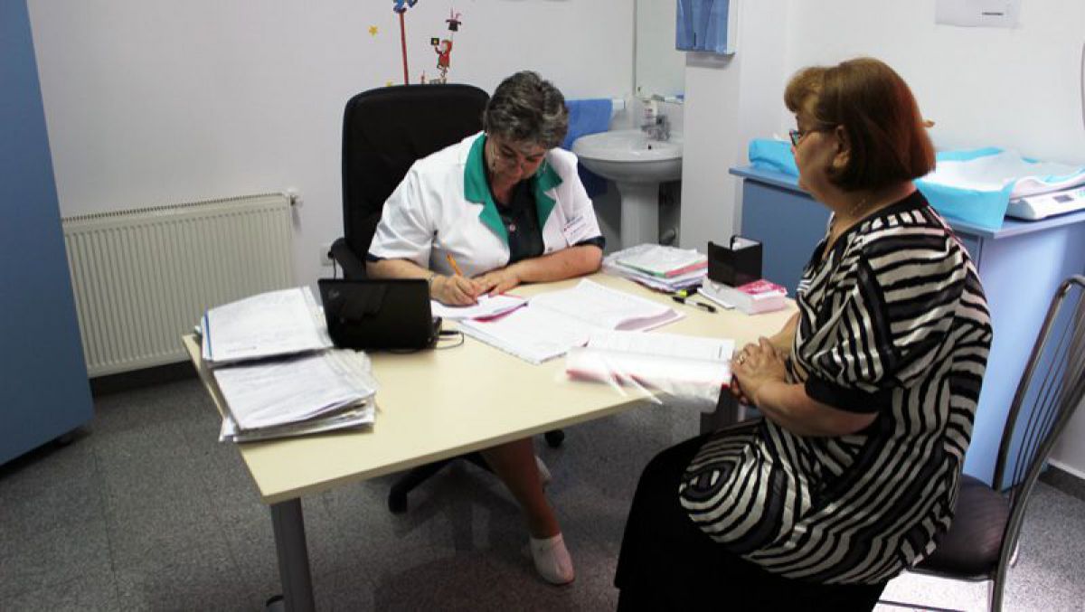 Viceministrul Sănătăţii: „Cozile la medicii specialiști vor fi scurtate din luni în săptămâni”