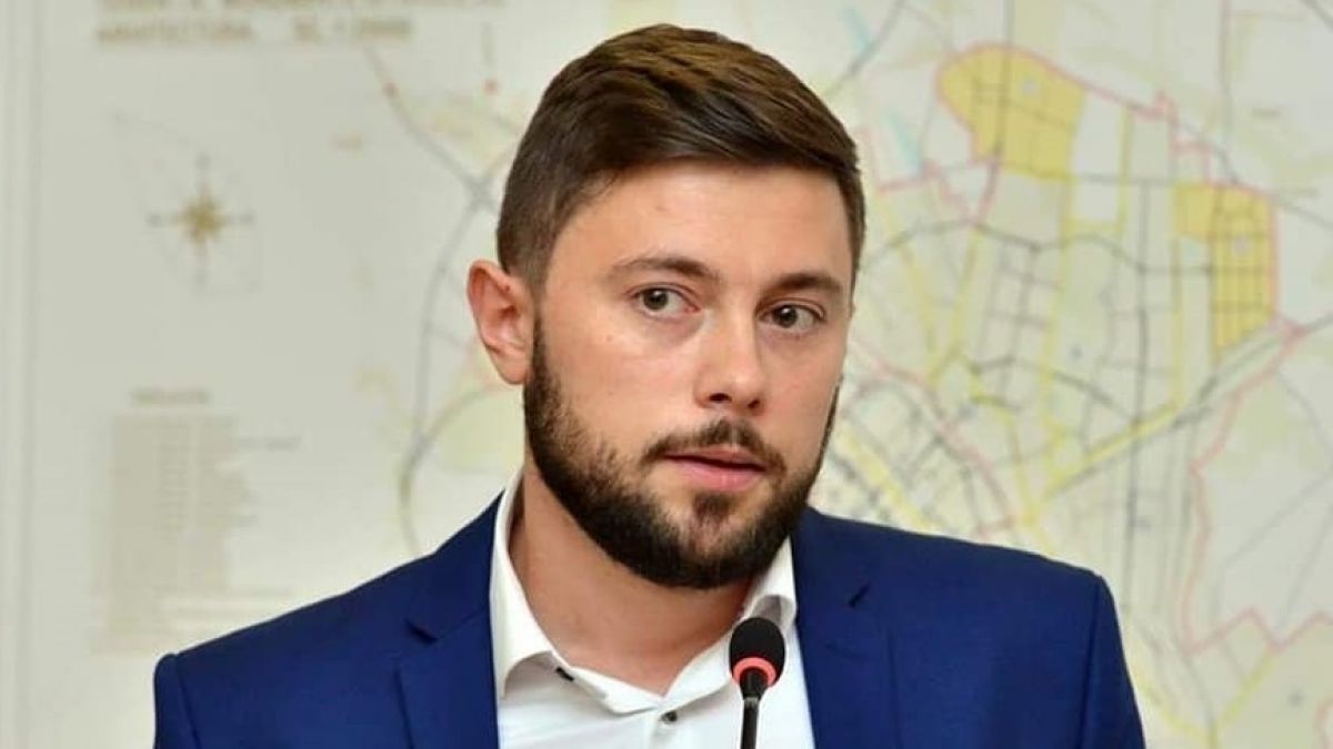 Viceprimarul Victor Chironda cere suspendarea din funcție a arhitectului orașului Chișinău, în legătură cu demolarea Hotelului Național