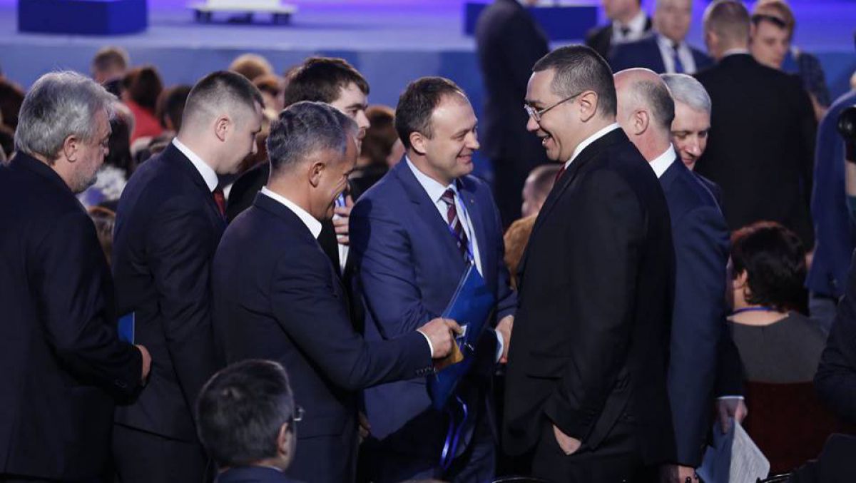 Victor Ponta la Congresul PDM: „Spre deosebire de Rogozin, eu am venit cu maşina, ştiam că este ceaţă”