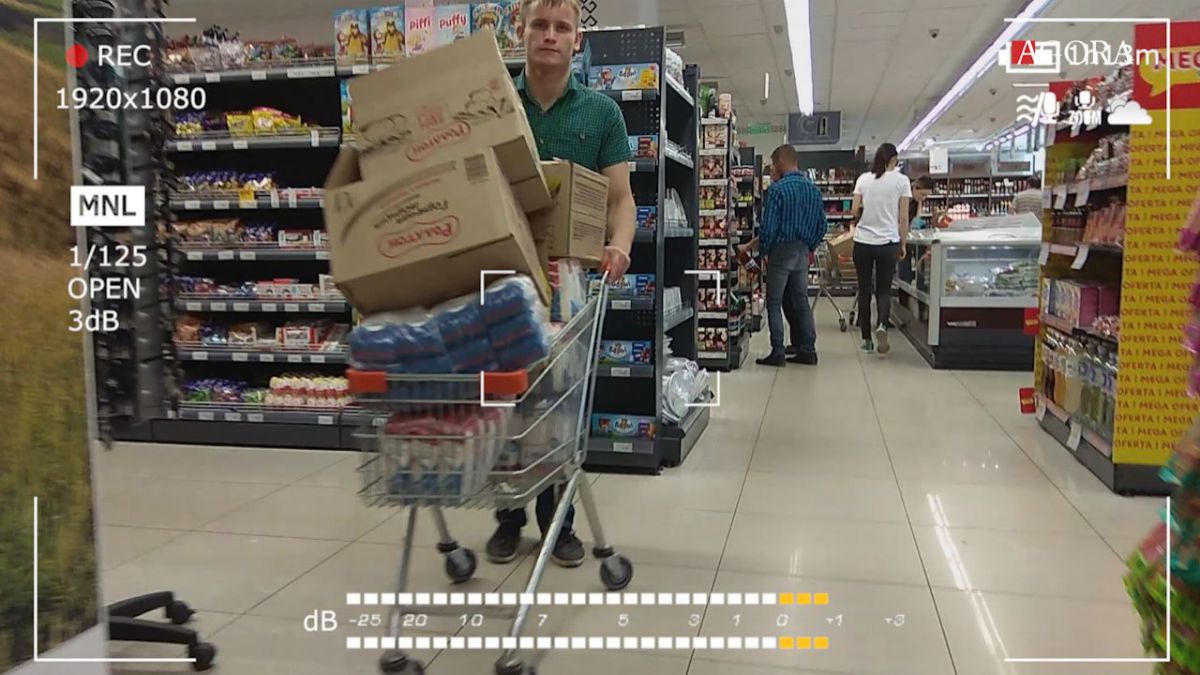 VIDEO. În căutarea toaletei prin supermarket. Cum reacționează angajații magazinelor când le ceri permisiunea să le folosești WC-ul
