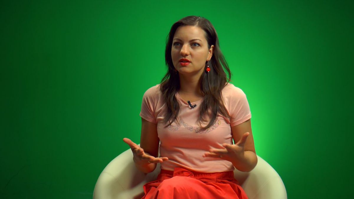 VIDEO. „Amintiri din școală” cu Nadia Darie: Aveam o profesoară care ne spunea că „nu avem sâmțuri”