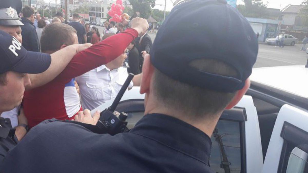 VIDEO. Bărbat, reținut la Memorialul „Eternitate” după ce l-a acuzat pe Voronin de ocupația sovietică