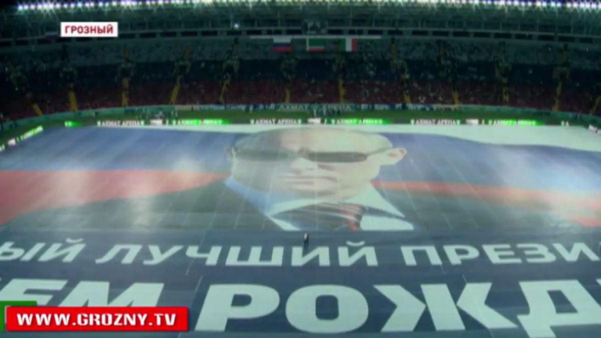 VIDEO. Ceremonie fastuoasă pentru Putin! Cecenii l-au ridicăt în slăvi pe președintele Rusiei