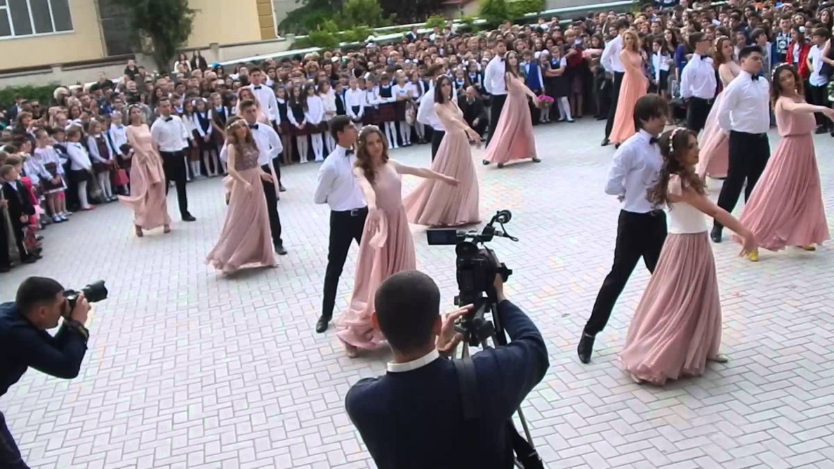VIDEO. Cine sunt cei mai buni absolvenți de licee din Capitală și de ce premii s-au învrednicit