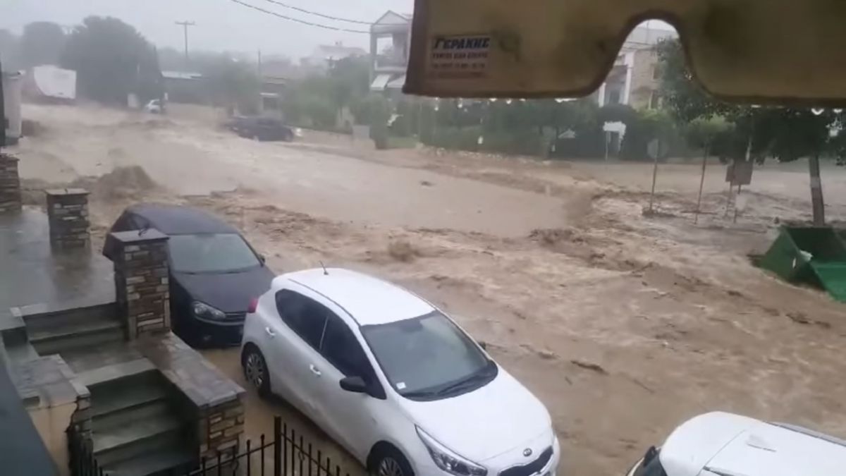 VIDEO. Cod roșu de vreme extremă în Grecia. Imaginile dezastrului