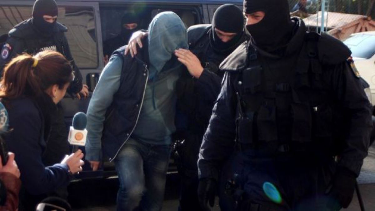 VIDEO. Descinderi FULGER în sectorul Ciocana. Reținuții riscă cel puțin 8 ani de închisoare
