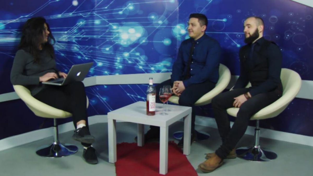 VIDEO. Ediție specială „Digital Must” cu membrii trupei de umor „Zebra Show”