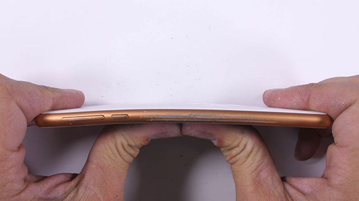 VIDEO. Experiment! Nokia 3 este un smartphone mai rezistent decât sugerează preţul