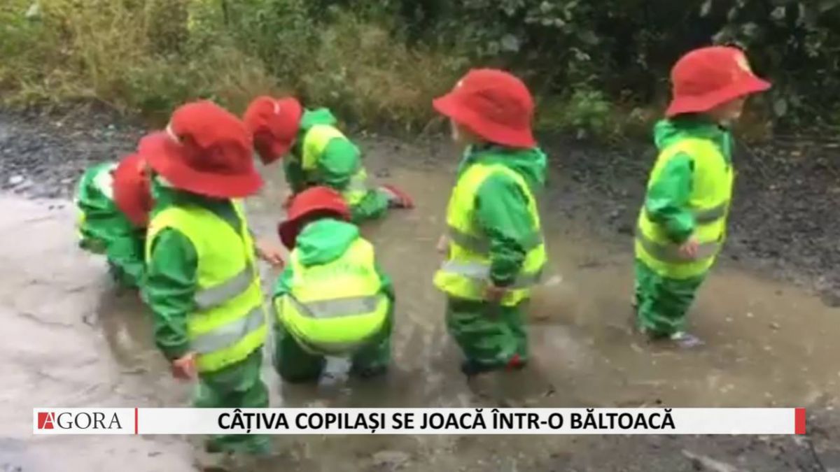 Agora Video Imagini Care Te Fac Să Zambești Cațiva Copii Se