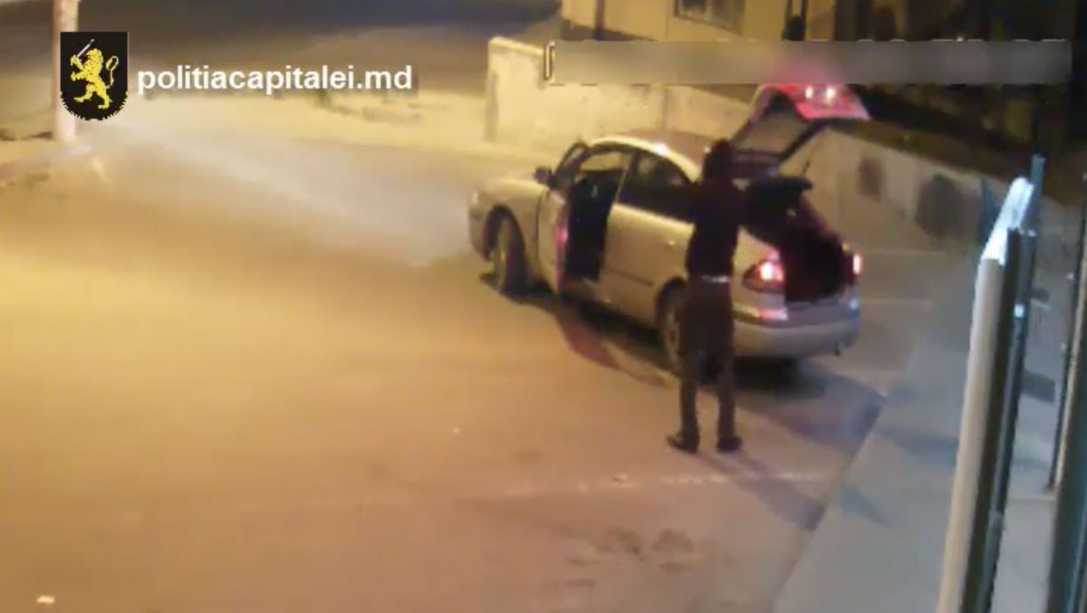 VIDEO. Indivizi specializați în tâlhării și furturi din oficiile de schimburi valutare, prinși de Poliție