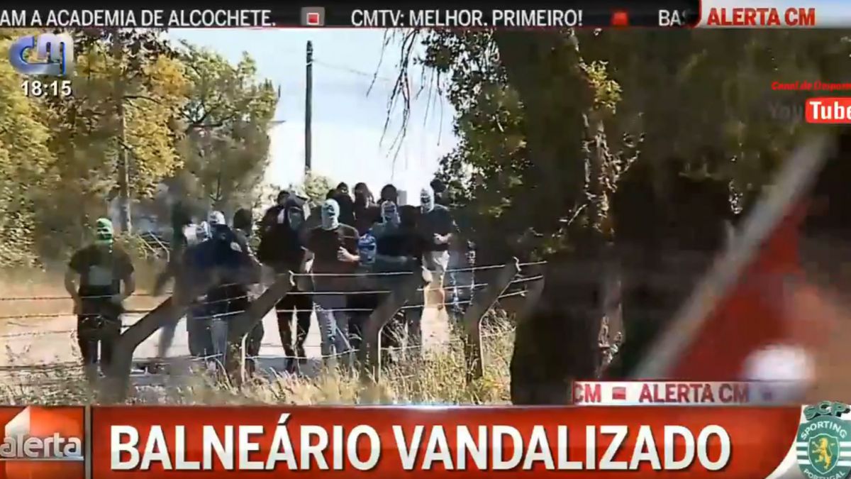 VIDEO. Jucători ai echipei Sporting Lisabona, agresați de 50 de persoane în vestiar