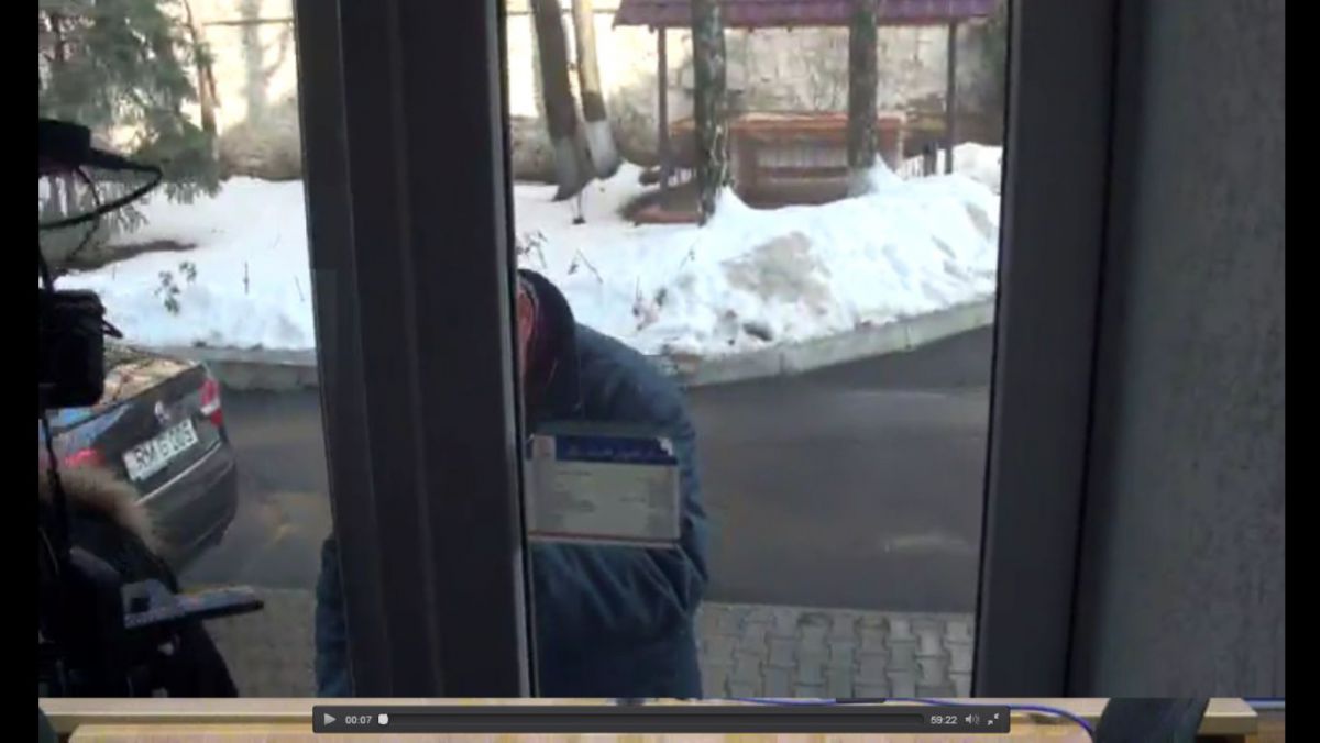 VIDEO. Jurnaliștii, închiși în sala de conferințe a PD-ului