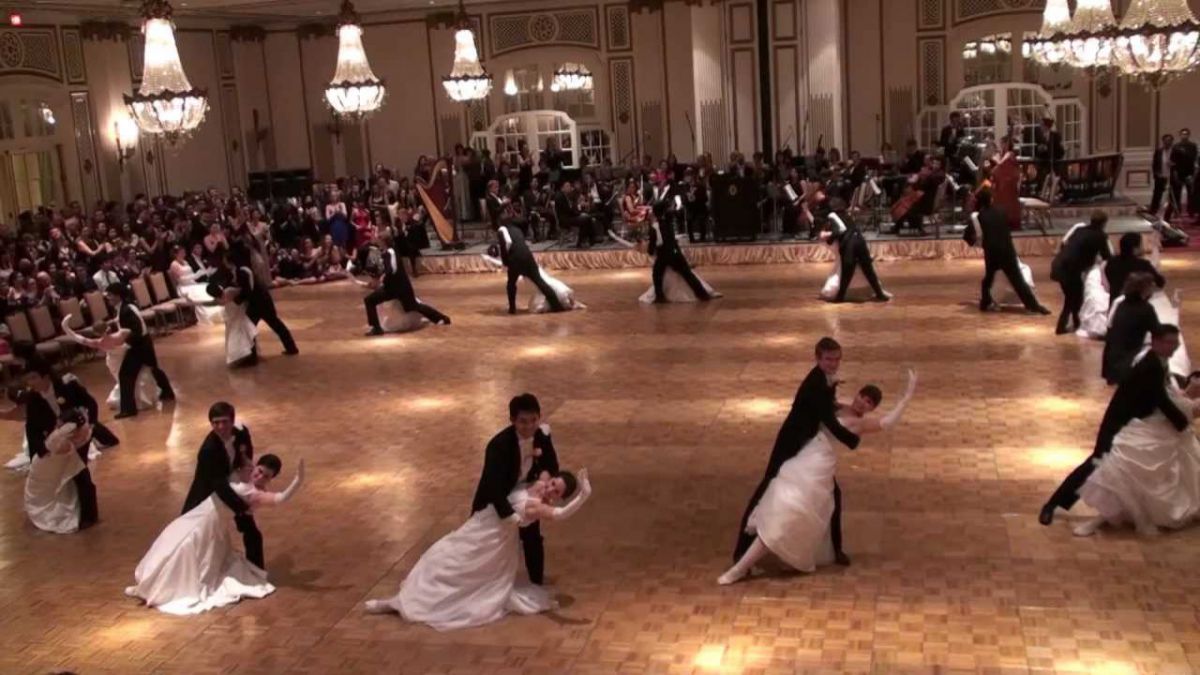 VIDEO. La prima vedere pare un vals obișnuit, până afli că este dansat de copii cu dizabilități