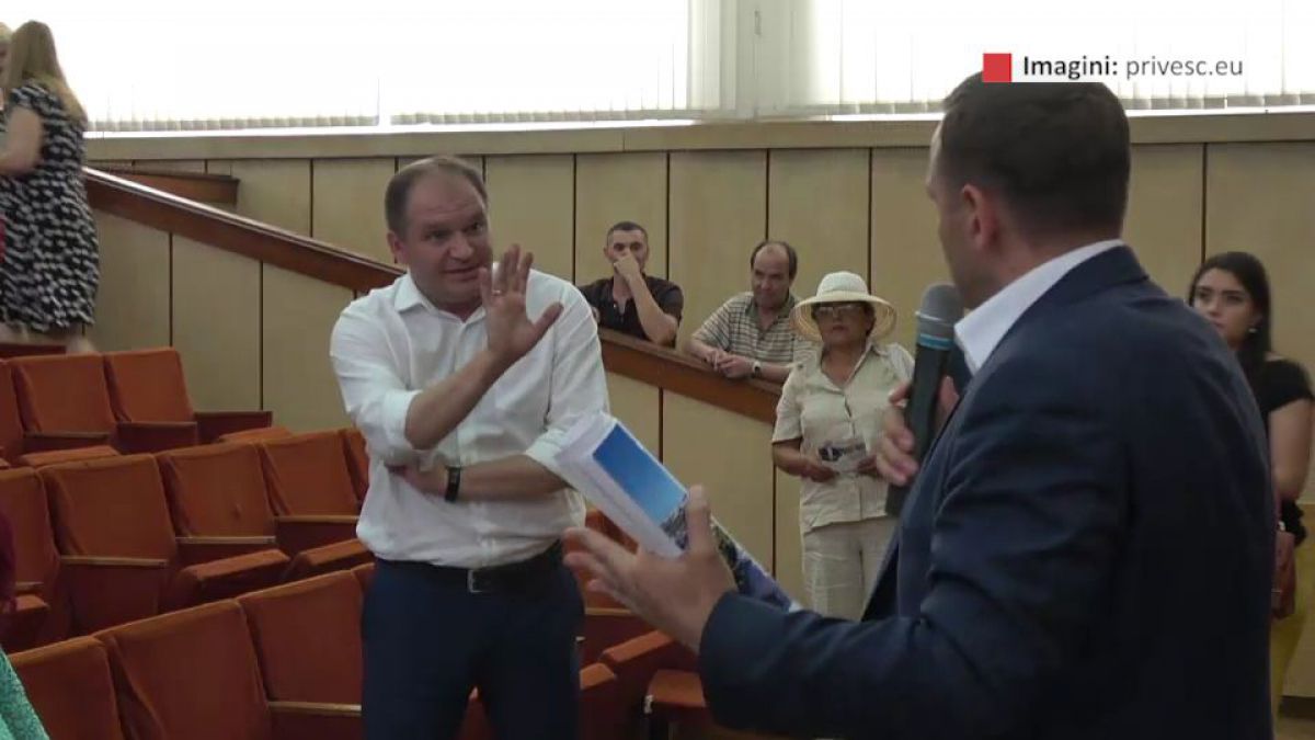 VIDEO. Momentul în care Ceban își face apariția la conferința lui Năstase: Eu am chemat presa, nu...