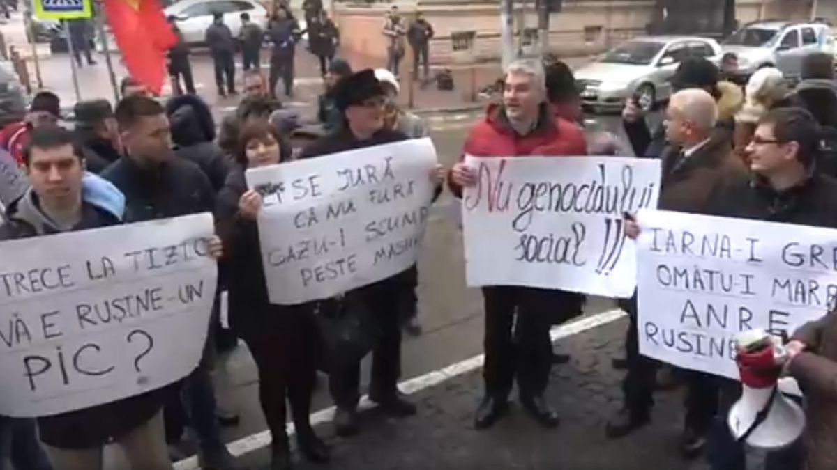 VIDEO. PAS și PPDA au protestat la ANRE: „Nu avem nevoie de pomeni electorale, ci de tarife corecte”