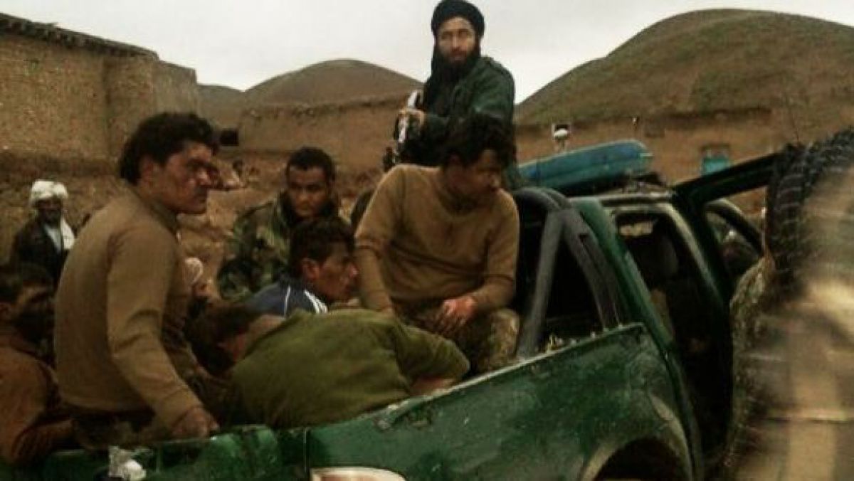 VIDEO. Presa a publicat imagini cu ostaticii afgani și moldoveni din elicopterul prăbușit în Afganistan