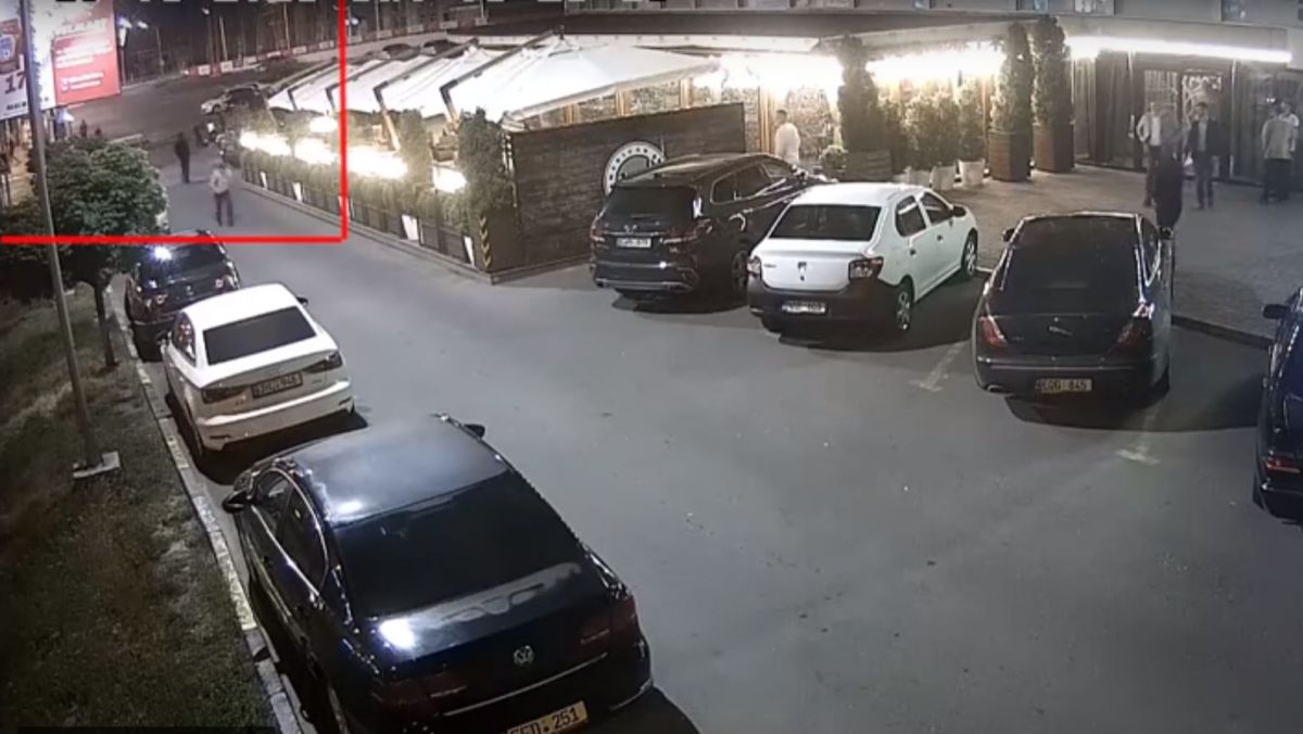 VIDEO. Primele imagini cu bătaia din fața clubului de noapte, în urma căreia a murit un tânăr