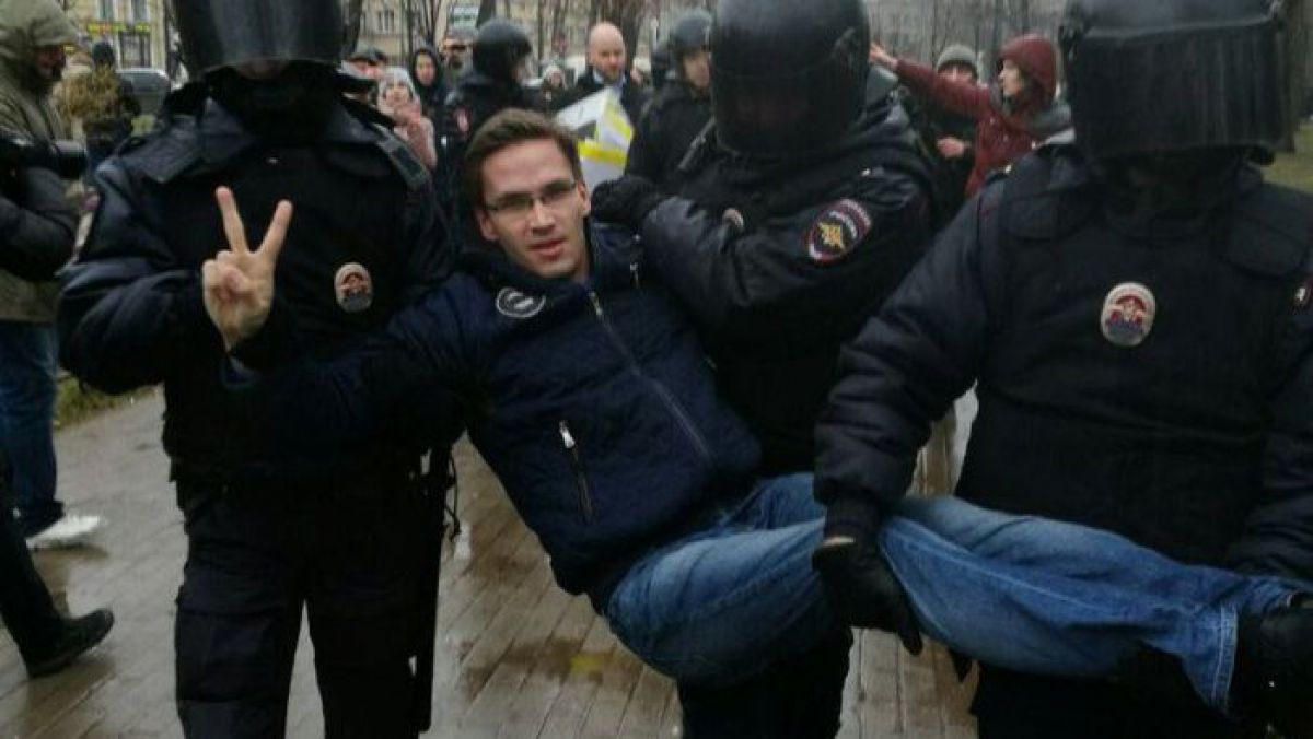 VIDEO. Proteste în mai multe orașe din Rusia: Zeci de manifestanți, reținuți de poliție