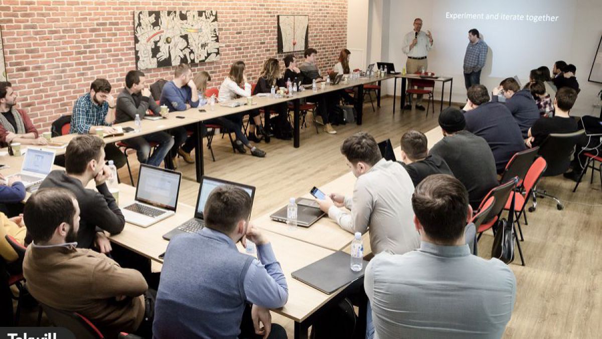 VIDEO. TRACTION Camp Moldova: Antreprenori IT s-au întâlnit cu mentori și experți din Silicon Valley