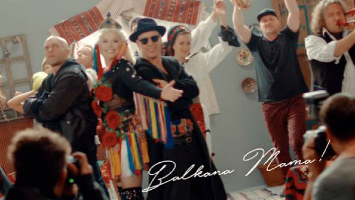 VIDEO. Trio inedit între Zdob și Zdub, Loredana și Ligalize: Interpreta din România cântă în rusă melodia „La cârciuma de la drum”