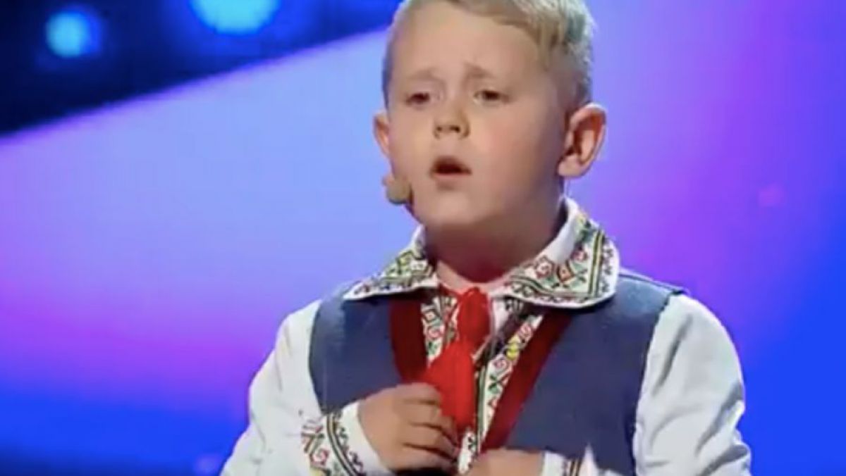 VIDEO. Un băiețel de 6 ani le face mândre pe toate bunicile din spațiul românesc. Cum a evoluat Dorin Mânzatu la „Românii au talent”