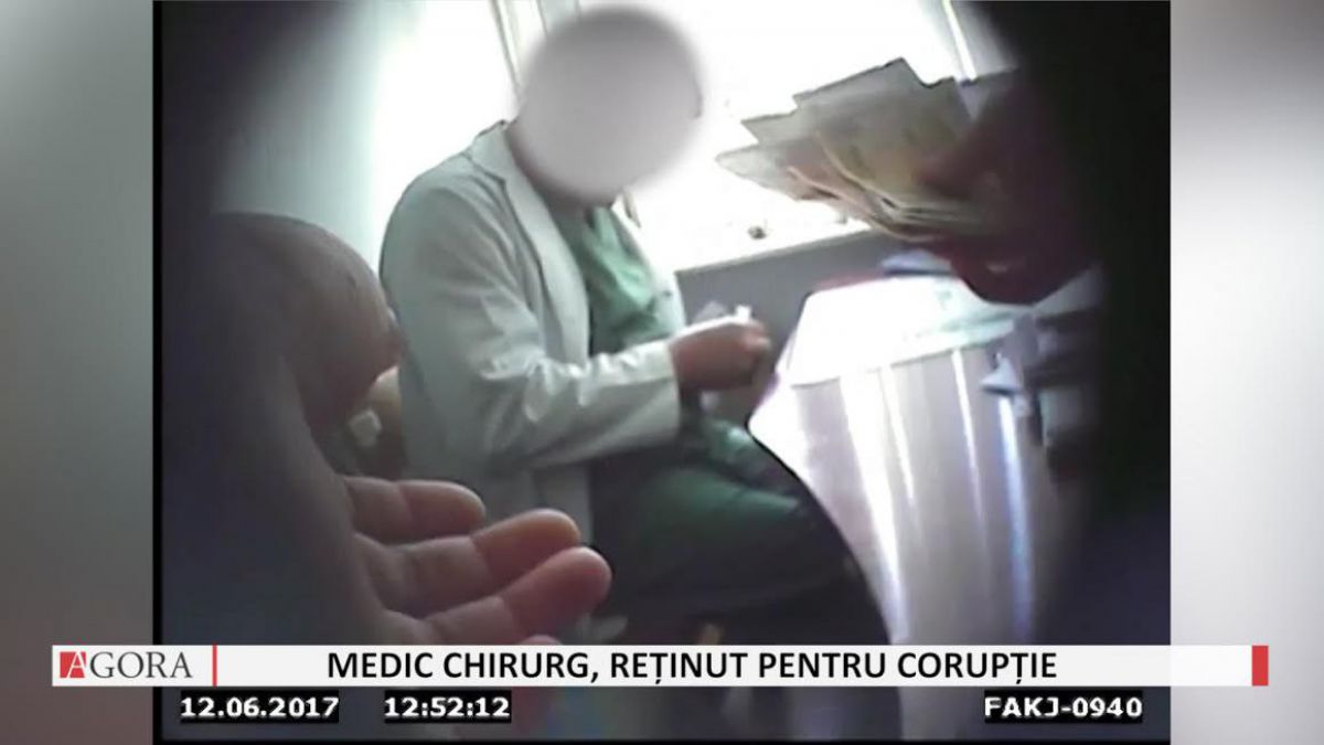 VIDEO. Un medic a fost reținut de CNA, fiindcă pretindea 5400 de lei pentru o intervenție chirurgicală