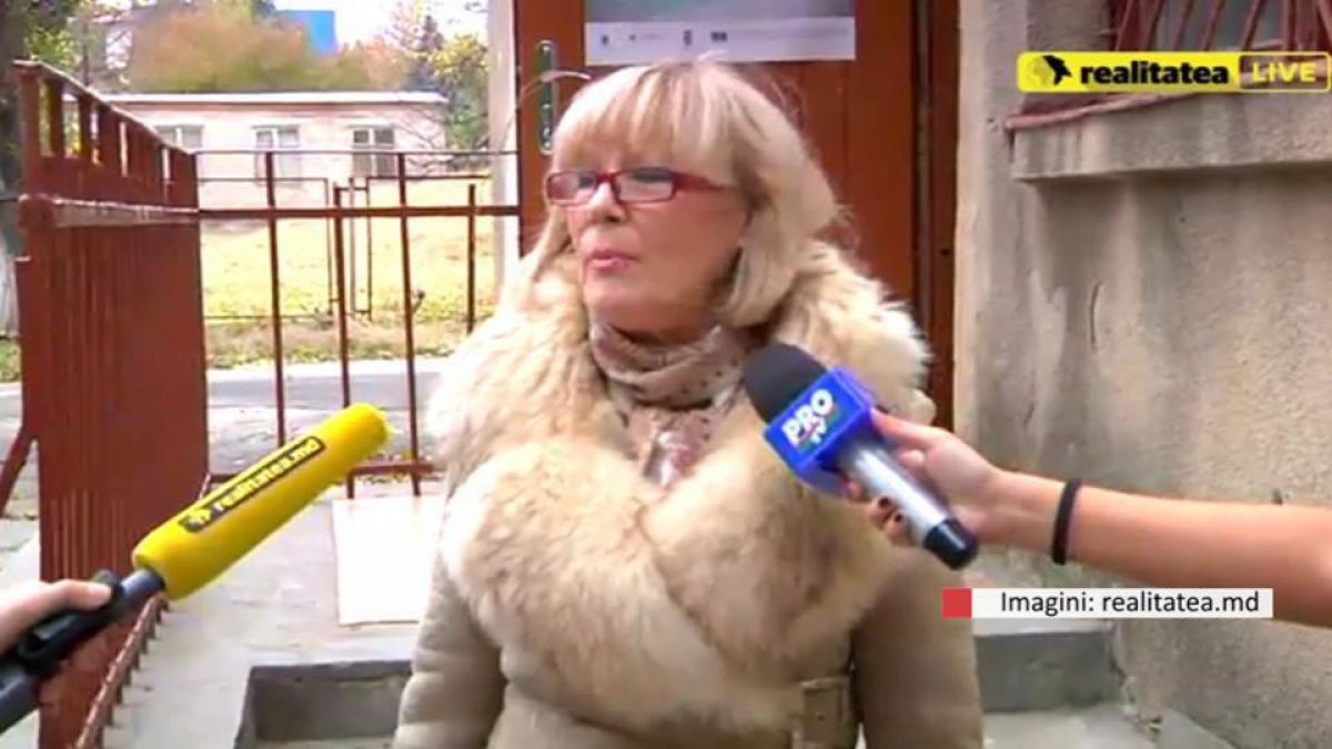 VIDEO. Maia Laguta s-a îmbrâncit cu un observator de la secția de votare
