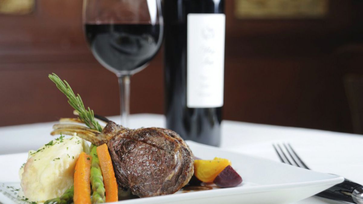 Vinul și gastronomia: Cu ce bucate combinăm corect vinurile?