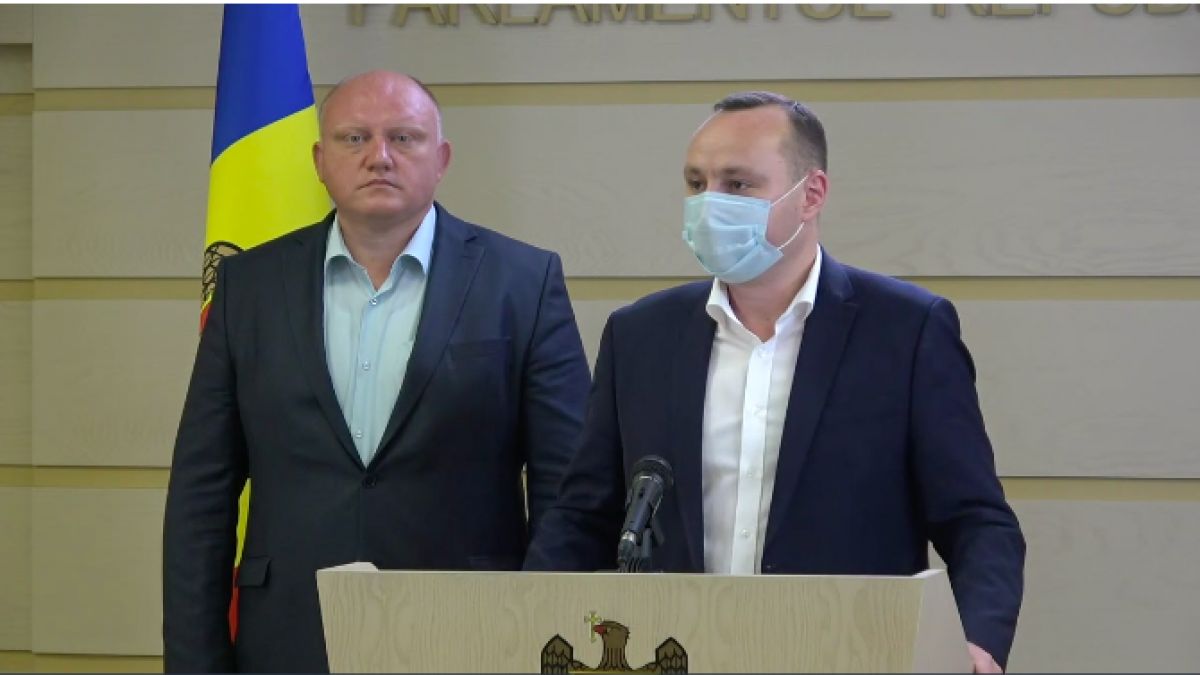 Vlad Bătrîncea, după ce PAS a părăsit sala de ședință a Parlamentului: „Este o bătaie de joc”