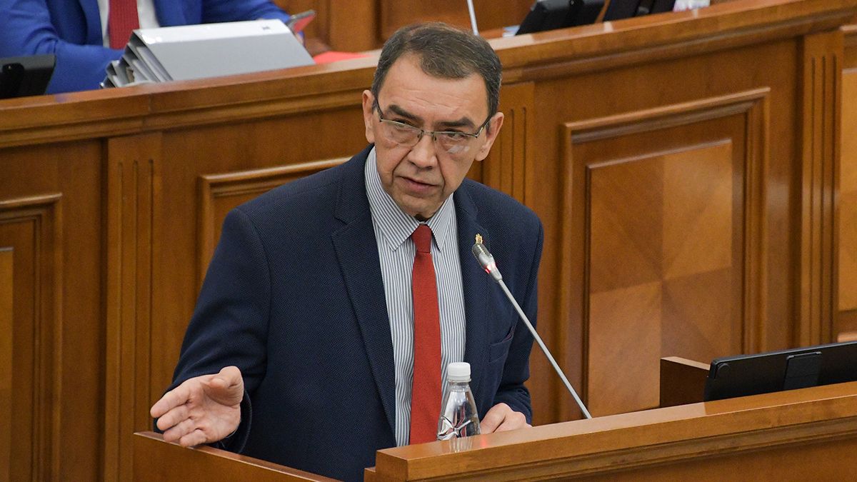 Vladimir Golovatiuc acceptă să fie candidat la funcția de premier. Când revine în țară
