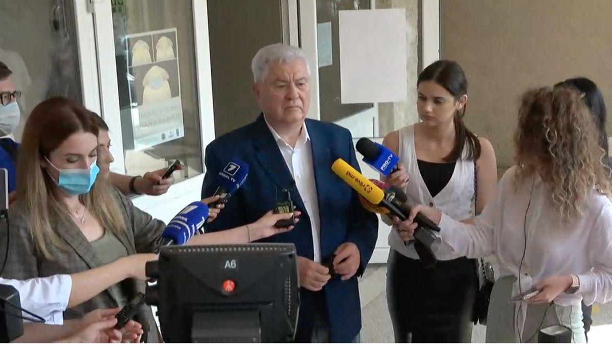 Vladimir Voronin, după ce a votat: „Aș dori să fim în rând cu țările civilizate la toate capitolele: democrație, libertate, misiunea europeană”