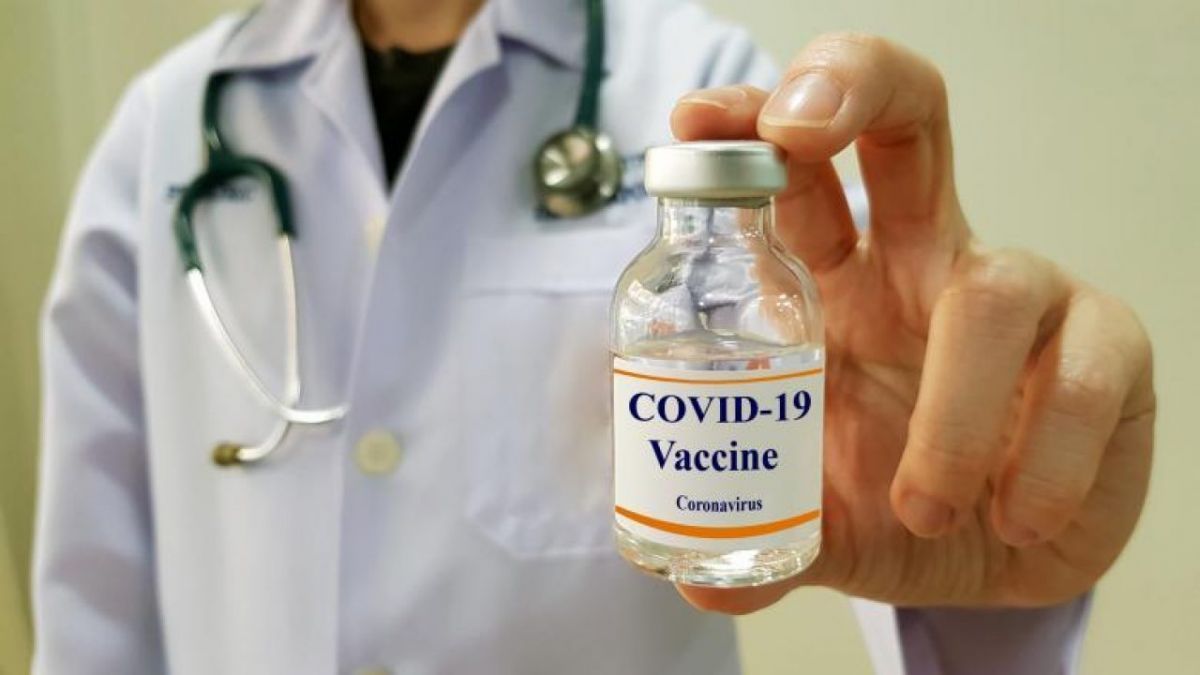 Votat! Medicii nevaccinați nu vor beneficia de indemnizații