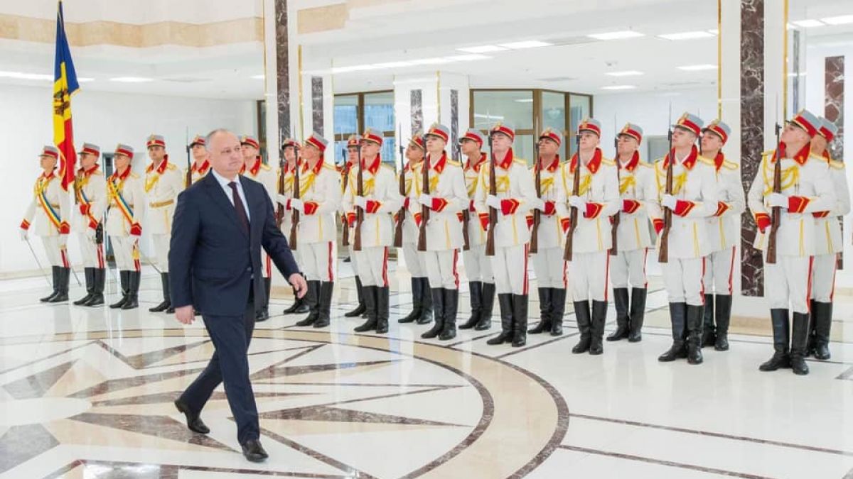 Vrea alegeri prezidențiale pe 1 noiembrie. Dodon cere Parlamentului stabilirea datei scrutinului