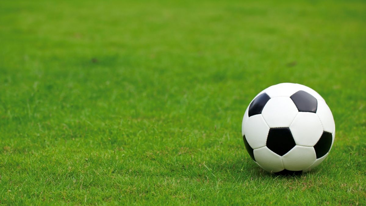 Vrei la un meci de fotbal? Când pot reveni spectatorii în tribune la meciurile Diviziei Naționale