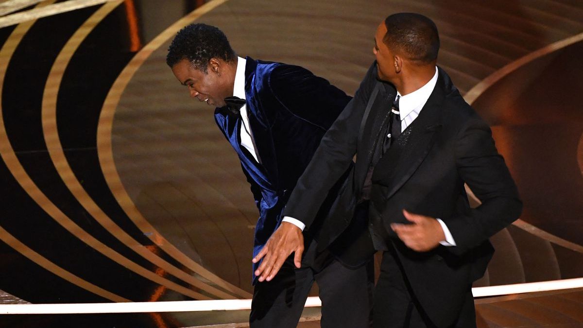 Will Smith riscă șase luni după gratii și o amendă de până la 100.000 de dolari, în cazul în care va fi reclamat la poliție de Chris Rock