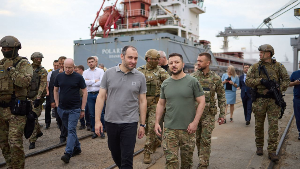 Zelenski a vizitat portul din regiunea Odesa și a declarat că Ucraina este pregătită să exporte cereale