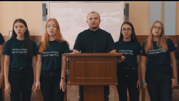 „Dacă ai dat, dacă ai luat” a fost lansat oficial. Clipul își propune să scape țara de corupție (VIDEO)