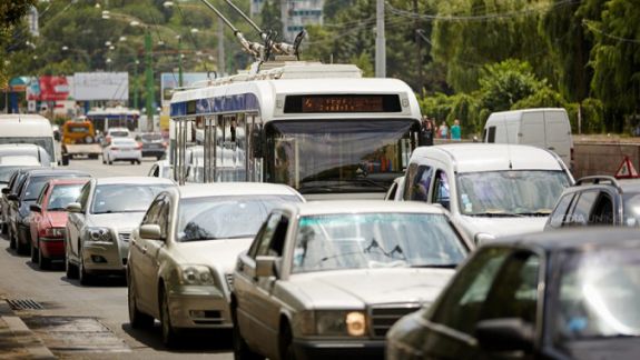 82% dintre autovehiculele înregistrate în R. Moldova au o vârstă mai mare de 10 ani, iar anual numărul mașinilor din țară crește cu 30 de mii