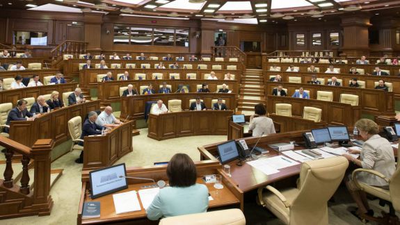 Deputații aleși pe circumscripții, nedumeriți de datele ce arată cât sunt de cunoscuți de alegători. Reniță: „Mă depășește, așa cum am obținut peste 10 mii de voturi” (VIDEO)