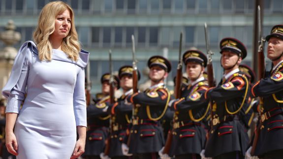 Dispută în Slovacia: Legea care interzice publicarea de sondaje timp de 50 de zile înaintea alegerilor, blocată de șefa statului