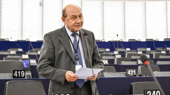 Traian Băsescu denunță Pactul Ribbentrop-Molotov în Parlamentul European: „România trăiește încă după voința lui Hitler și Stalin”