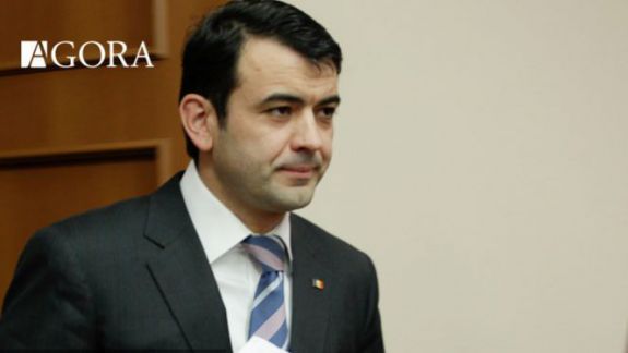 Gaburici le-a explicat parlamentarilor de ce a fost nevoie să fie privatizată compania Air Moldova: „Avea datorii enorme din cauza managementului defectuos”