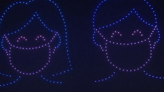 Încurajare cu drone pe cer, în Coreea de Sud. Modul autorităților de a-i îndemna pe oameni să fie puternici în fața coronavirusului (VIDEO)