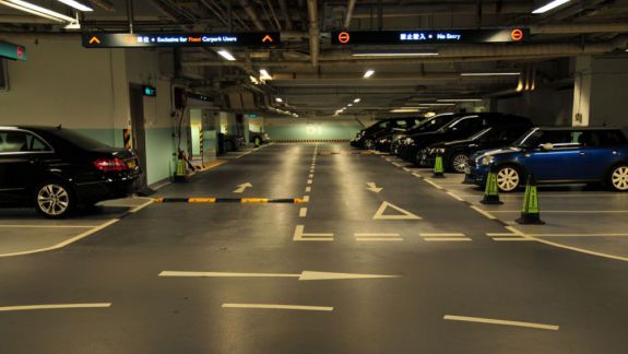 Un bărbat a cheltuit un milion de dolari pentru un loc de parcare, în Hong Kong