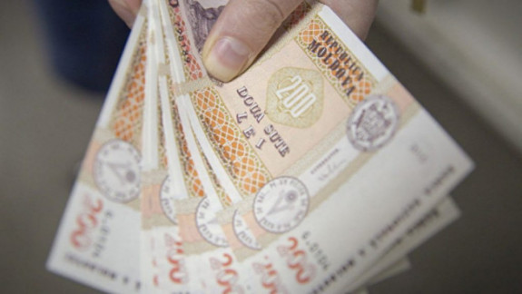 Executivul promite majorarea unor salarii cu 6% și ajutor unic de 3.000 de lei pentru cei cu venit sub 15.000. Ce ajutor vor primi pensionarii și mediul de business