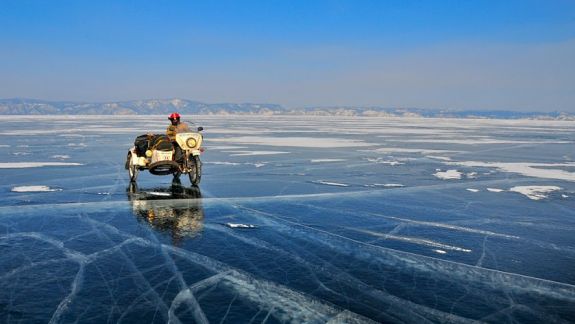 Căldura-record din Siberia întârzie formarea gheții în zona arctică