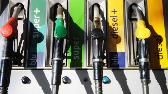 Comisia Europeană propune schimbări majore privind taxele. Benzina și motorina vor fi impozitate mai dur în UE 