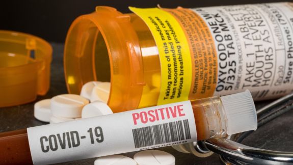 Compania Pfizer a început un studiu clinic privind utilizarea preventivă a unei pastile anti-COVID-19