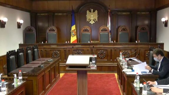 CC urmează să decidă dacă suspendă decretul Maiei Sandu privind înaintarea lui Igor Grosu la șefia Guvernului