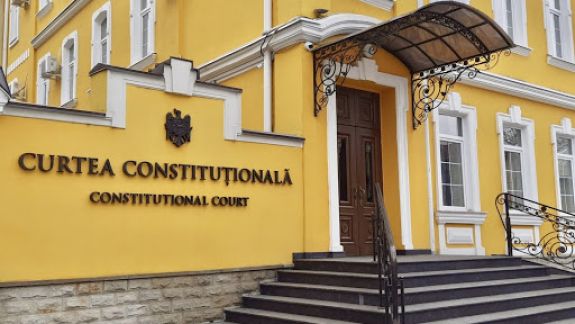 CC a decis: Legea care îi oferă statut special limbii ruse pe teritoriul RM - neconstituțională